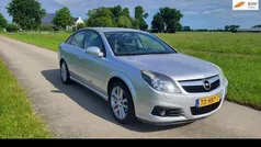 Grijs Gebruikt 2008 Opel Vectra GTS Executive Hatchback | € 3.950 (Eerlijke prijs)