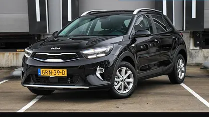 Zwart Occasion 2024 Kia Stonic SUV | € 20.995 (Goede deal)