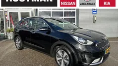 Zwart Gebruikt 2017 Kia Niro SUV | € 17.150 (Eerlijke prijs)