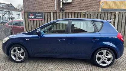 Occasion Kia Ceed 127 PK (93 kW) 2008 Blauw Hatchback