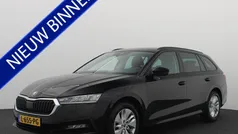 Zwart Gebruikt 2021 Skoda Octavia Business Line Stationwagen | € 17.183 (Eerlijke prijs)