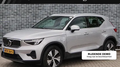 Grijs Gebruikt 2023 Volvo XC40 R-Design SUV | € 35.894 (Eerlijke prijs)