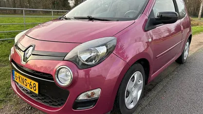 Paars Gebruikt 2012 Renault Twingo Collection Hatchback | € 2.950 (Eerlijke prijs)