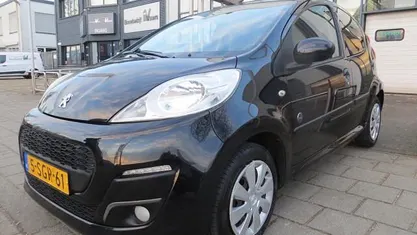 Occasion Peugeot 107 Envy 68 PK (50 kW) 2013 Hatchback