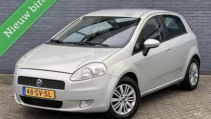 Occasion Fiat Grande Punto Emotion 95 PK (69 kW) 2006 Zwart Hatchback