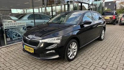 Gebruikt 2023 Skoda Scala Business Line Hatchback | € 17.950 (Eerlijke prijs)