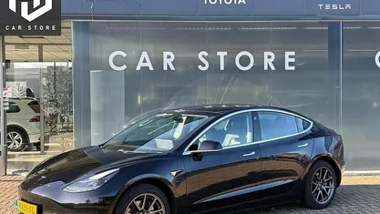 Occasion 2020 Tesla Model 3 Standard Range Sedan | € 16.745 (Eerlijke prijs)