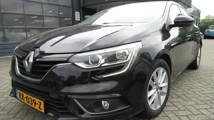 Occasion Renault Mégane IV Zen 132 PK (97 kW) 2016 Hatchback