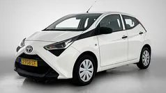 Wit Gebruikt 2020 Toyota Aygo Hatchback | € 9.945 (Eerlijke prijs)