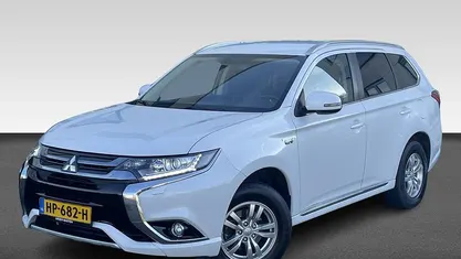 Occasion Mitsubishi Outlander P-HEV Edition 2015 Wit SUV