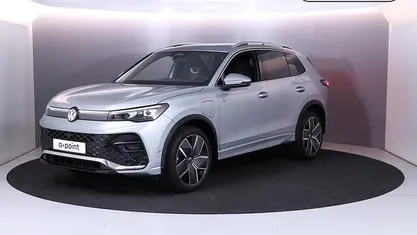 Zilver Nieuw 2025 VW Tiguan R-line Edition SUV | € 58.995 (Eerlijke prijs)