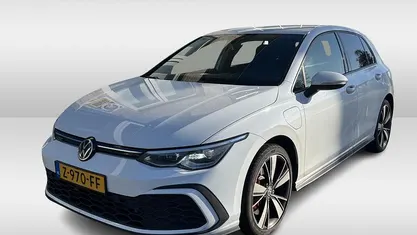 Wit Occasion 2024 VW Golf VIII GTE Hatchback | € 23.450 (Super prijs)
