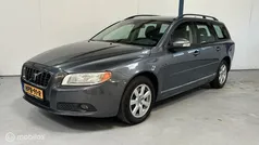Grijs Gebruikt 2008 Volvo V70 Momentum Stationwagen | € 12.945 (Eerlijke prijs)