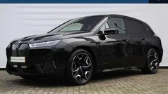 Zwart Gebruikt 2024 BMW iX Executive SUV | € 72.850 (Eerlijke prijs)