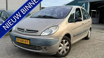 Gebruikt 2004 Citroën Xsara Picasso MPV | € 749 (Eerlijke prijs)