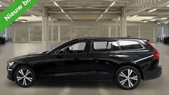 Gebruikt 2020 Volvo V60 Momentum Stationwagen | € 19.950 (Eerlijke prijs)