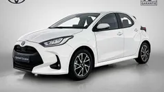 Wit Gebruikt 2023 Toyota Yaris Hybrid Business Edition Hatchback | € 21.950 (Eerlijke prijs)