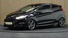 Zwart Gebruikt 2015 Ford Fiesta ST Hatchback | € 11.850 (Eerlijke prijs)