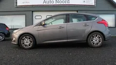 Bruin Gebruikt 2012 Ford Focus Titanium Hatchback | € 1.770 (Eerlijke prijs)