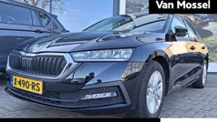 Zwart Gebruikt 2024 Skoda Octavia Ambition Hatchback | € 27.944 (Eerlijke prijs)