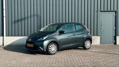 Occasion 2016 Toyota Aygo Hatchback | € 7.950 (Eerlijke prijs)
