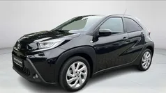 Zwart Gebruikt 2022 Toyota Aygo Edition Hatchback | € 19.949 (Eerlijke prijs)