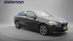 Zwart Gebruikt 2023 BMW 220 Comfort Edition Sedan | € 26.799 (Super prijs)