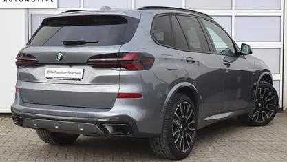 Overige Occasion 2024 BMW X5 M Sport SUV | € 88.900 (Eerlijke prijs)