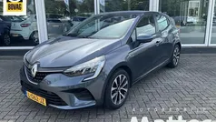 Gebruikt 2021 Renault Clio V Zen Hatchback | € 14.995 (Eerlijke prijs)