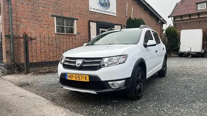 Occasion Dacia Sandero Lauréate 90 PK (66 kW) 2015 Wit Hatchback