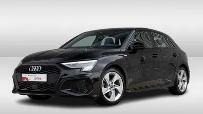 Zwart Occasion 2023 Audi A3 Sportback Design Hatchback | € 27.450 (Eerlijke prijs)
