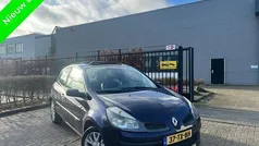 Gebruikt 2007 Renault Clio II Dynamique Hatchback | € 1.799 (Eerlijke prijs)