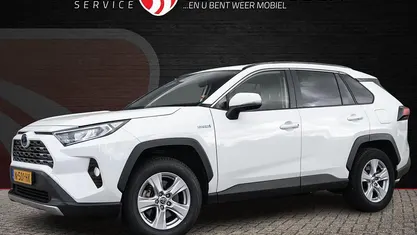 Wit Gebruikt 2021 Toyota RAV4 Hybrid Business Edition SUV | € 28.785 (Eerlijke prijs)