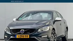 Grijs Gebruikt 2015 Volvo S60 R-Design Sedan | € 13.400 (Eerlijke prijs)