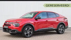 Rood Gebruikt 2023 Citroën C4 PureTech Sedan | € 19.950 (Super prijs)