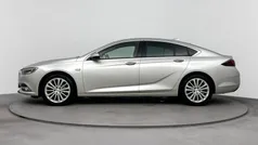 Grijs Gebruikt 2018 Opel Insignia Innovation Hatchback | € 16.935 (Eerlijke prijs)