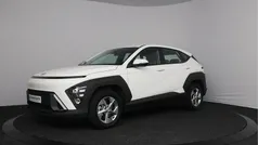 Wit Gebruikt 2024 Hyundai Kona Comfort SUV | € 30.900 (Eerlijke prijs)