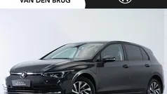 Gebruikt 2022 VW Golf VIII Style Hatchback | € 26.895 (Eerlijke prijs)