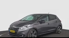 Grijs Gebruikt 2018 Peugeot 208 GT-line Hatchback | € 10.495 (Eerlijke prijs)