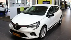 Wit Gebruikt 2020 Renault Clio V Zen Hatchback | € 13.750 (Eerlijke prijs)