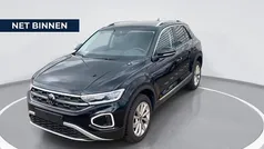 Gebruikt 2024 VW T-Roc Style SUV | € 33.440 (Eerlijke prijs)