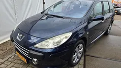 Blauw Gebruikt 2007 Peugeot 307 Premium Stationwagen | € 999 (Goede deal)