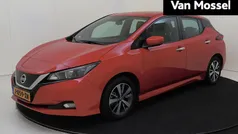 Rood Gebruikt 2020 Nissan Leaf Acenta Hatchback | € 13.940 (Eerlijke prijs)
