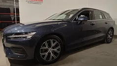 Blauw Gebruikt 2023 Volvo V60 Plus Stationwagen | € 38.950 (Goede deal)
