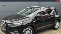 Zwart Gebruikt 2019 Opel Grandland X Innovation SUV | € 14.680 (Eerlijke prijs)