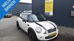 Wit Gebruikt 2009 Mini Cooper Hatchback | € 5.450 (Eerlijke prijs)