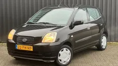Zwart Gebruikt 2004 Kia Picanto Hatchback | € 600 (Goede deal)