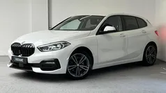 Wit Gebruikt 2021 BMW 118 Sport Line Hatchback | € 20.400 (Eerlijke prijs)