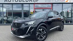 Zwart, metallic lak Gebruikt 2022 Peugeot 2008 GT SUV | € 21.850 (Eerlijke prijs)