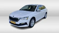Wit Gebruikt 2021 Skoda Scala Ambition Hatchback | € 16.250 (Goede deal)